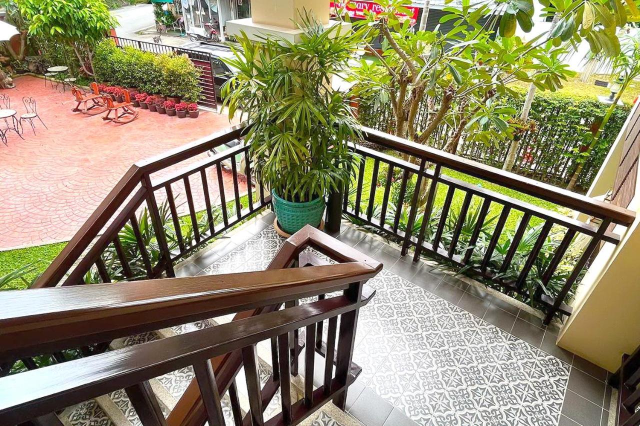 Wualai Sabaidee Bed and Breakfast Chiang Mai Exteriör bild