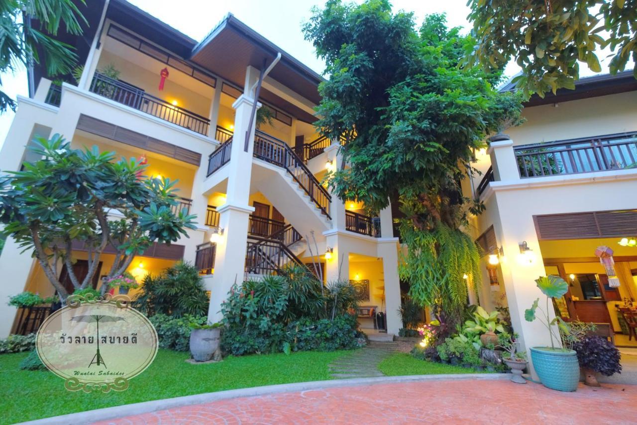 Wualai Sabaidee Bed and Breakfast Chiang Mai Exteriör bild