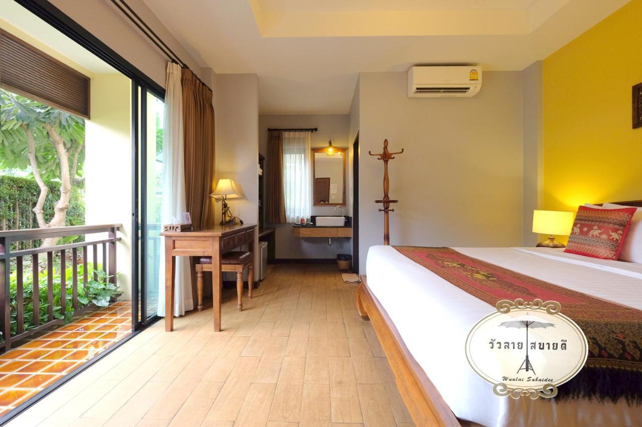 Wualai Sabaidee Bed and Breakfast Chiang Mai Exteriör bild