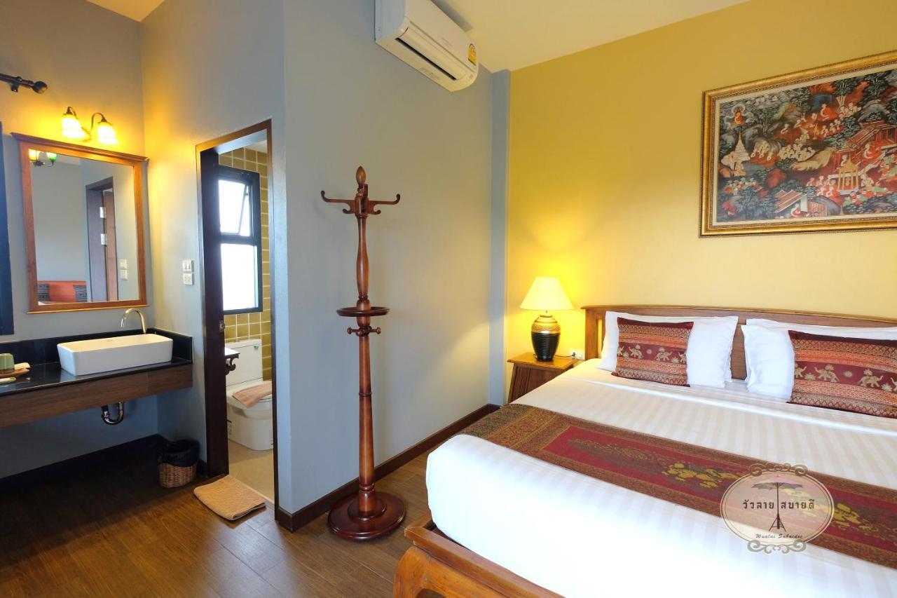 Wualai Sabaidee Bed and Breakfast Chiang Mai Exteriör bild
