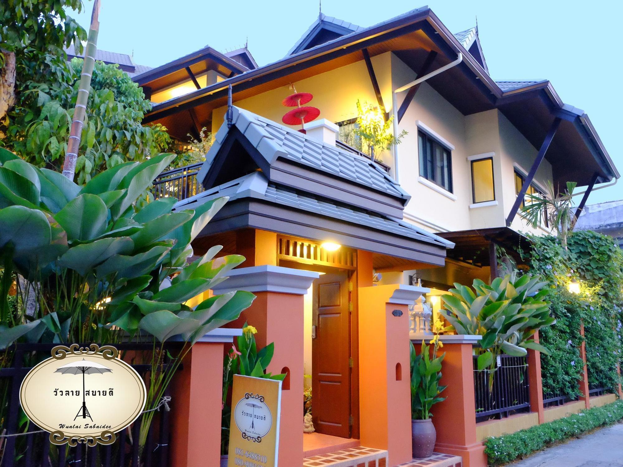 Wualai Sabaidee Bed and Breakfast Chiang Mai Exteriör bild