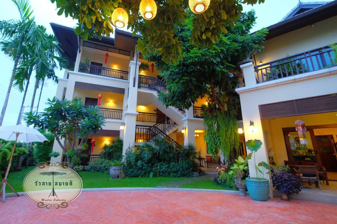 Wualai Sabaidee Bed and Breakfast Chiang Mai Exteriör bild